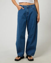Load image into Gallery viewer, HALLIE BARREL LEG JEAN