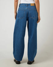 Load image into Gallery viewer, HALLIE BARREL LEG JEAN