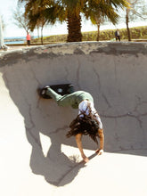 Load image into Gallery viewer, SLIDE JOYFUL PINLIME 30" SURF SKATE