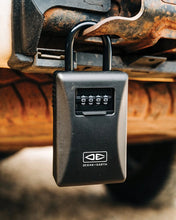 Load image into Gallery viewer, O&E KEY VAULT