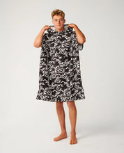 Load image into Gallery viewer, SESSIONS HOODED TOWEL
