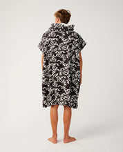 Load image into Gallery viewer, SESSIONS HOODED TOWEL
