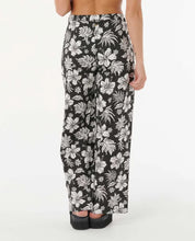Load image into Gallery viewer, KEEPSAKES BEACH PANT
