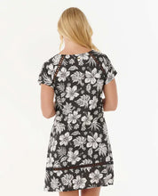 Load image into Gallery viewer, KEEPSAKES SHIFT DRESS
