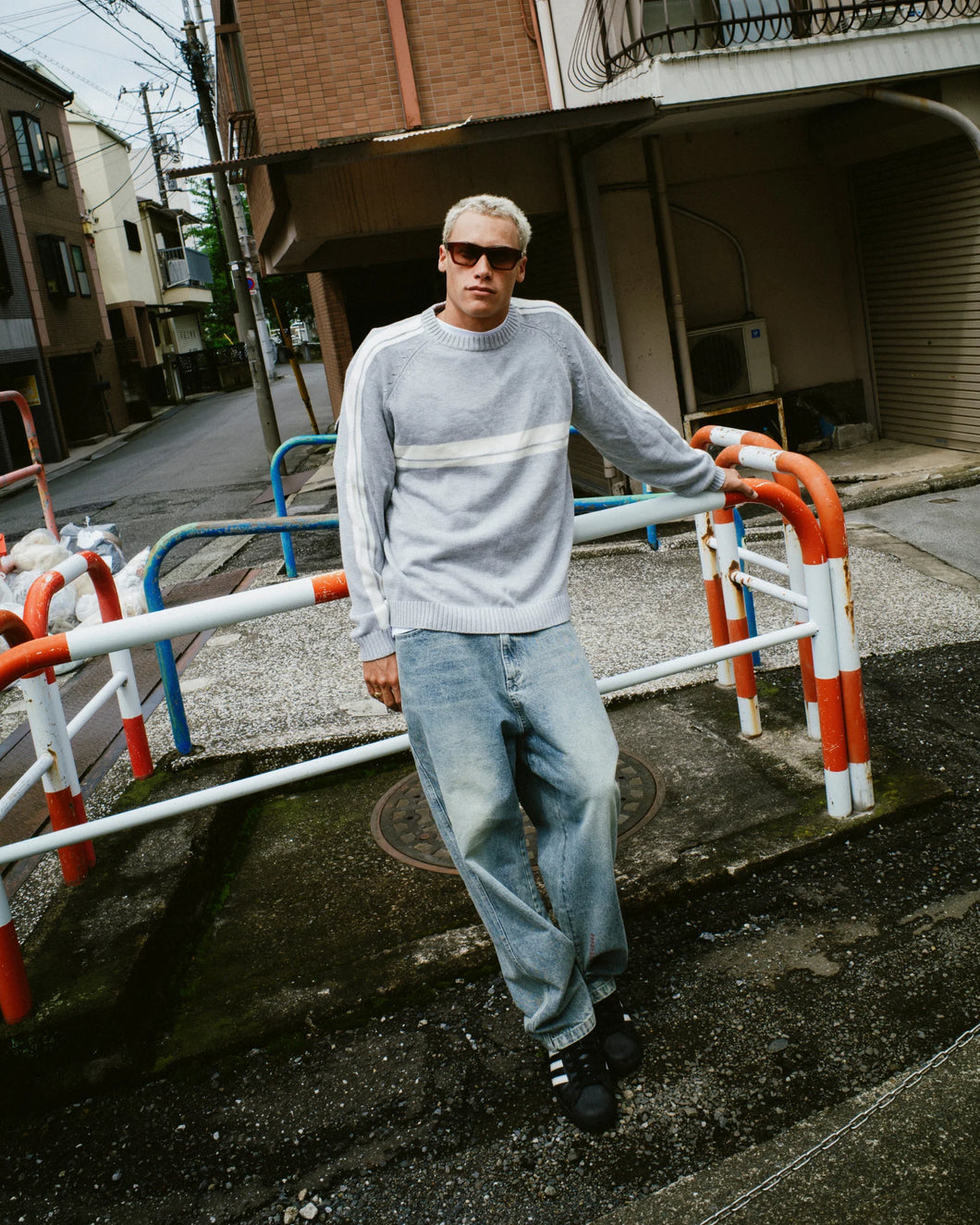 WHITE LINES 2.0 KNITTED CREW