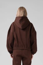 Load image into Gallery viewer, Zip Thru Hood - BRUNETTE BROWN
