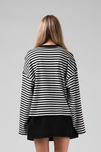 Load image into Gallery viewer, OLIVE LS TEE
