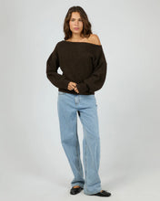 Load image into Gallery viewer, OFF SHOULDER KNIT JUMPER
