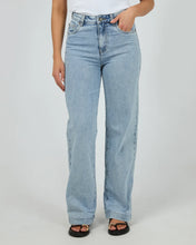 Load image into Gallery viewer, HUNTER COMFORT WIDE LEG JEAN
