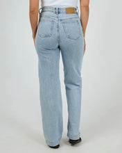 Load image into Gallery viewer, HUNTER COMFORT WIDE LEG JEAN
