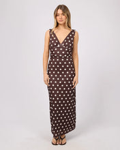 Load image into Gallery viewer, KAROLINA MAXI DRESS
