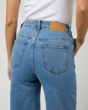 Load image into Gallery viewer, JACQUI WIDE LEG PETITE
