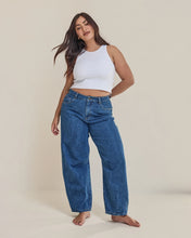 Load image into Gallery viewer, HALLIE BARREL LEG JEAN
