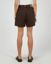 Load image into Gallery viewer, STEVIE DENIM SHORT - BROWN
