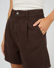 Load image into Gallery viewer, STEVIE DENIM SHORT - BROWN
