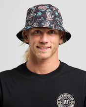 Load image into Gallery viewer, SHE&#39;LL BE RIGHT I REVERSIBLE BUCKET HAT
