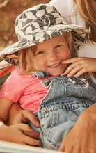 Load image into Gallery viewer, CORAL BAY MINI - GIRLS WIDE BRIM
