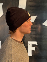 Load image into Gallery viewer, RSE CUFF WORD BEANIE - BLACK
