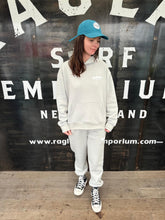 Load image into Gallery viewer, RSE PUFF WOMENS RELAX HOOD - STORM
