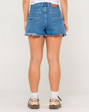 Load image into Gallery viewer, PENNY KICK FLARE DENIM SHORT - MDY
