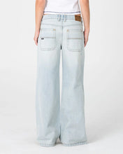 Load image into Gallery viewer, WENDY WIDE LOW RISE DENIM JEAN
