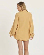 Load image into Gallery viewer, WILDEST DREAMS LS WOVEN
