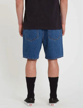 Load image into Gallery viewer, BILLOW DENIM SHORT 22
