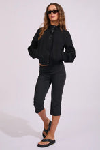 Load image into Gallery viewer, FINANCE MUMMY LOW RISE CAPRI PANT

