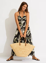 Load image into Gallery viewer, STRAW FAN TOTE BAG
