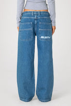 Load image into Gallery viewer, FLIP MOMMY LOW RISE TAPELESS DENIM JEANS
