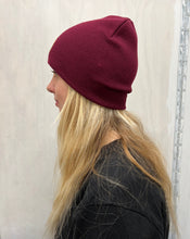 Load image into Gallery viewer, RSE SKULL X BEANIE - MAROON
