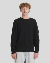 Load image into Gallery viewer, DUKE CREW KNIT - PIRTE BLK
