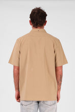 Load image into Gallery viewer, Boss SS Shirt - Sandstone
