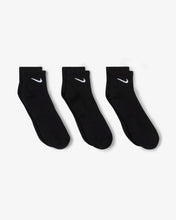 Load image into Gallery viewer, EVERYDAY CUSHIONED ANKLE SOCKS (3 PAIRS) - BLACK
