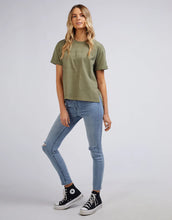 Load image into Gallery viewer, WASHED TEE - Khaki
