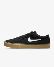 Load image into Gallery viewer, NIKE SB CHRON 2 - Black/White/Gum
