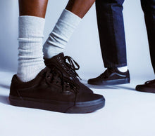 Load image into Gallery viewer, VANS OLD SKOOL - Black/Black
