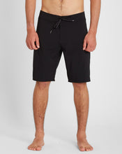 Load image into Gallery viewer, LIDO SOLID MOD 20&quot; BOARDSHORT - BLACK
