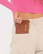 Load image into Gallery viewer, BILLIE COMPACT FLIP WALLET - CHOCOLATE
