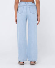 Load image into Gallery viewer, Mid rise straight jean - Sky Blue Heather
