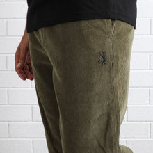 Load image into Gallery viewer, WHALER CORD PANT - MILITARY
