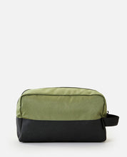Load image into Gallery viewer, GROOM TOILETRY OVERLAND
