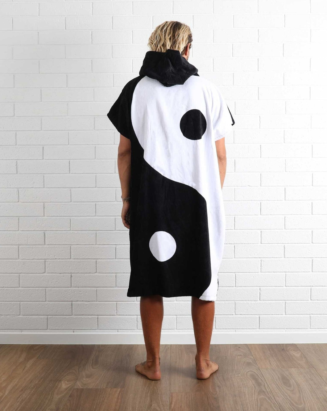 YING YANG HOODED TOWEL