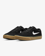 Load image into Gallery viewer, NIKE SB CHRON 2 - Black/White/Gum
