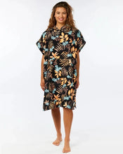 Load image into Gallery viewer, SUN DANCE HOODED TOWEL
