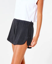 Load image into Gallery viewer, PREMIUM SURF SHORT - Black
