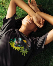 Load image into Gallery viewer, MEL G RUMMAGE TEE
