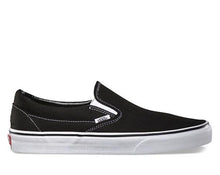 Load image into Gallery viewer, VANS CLASSIC SLIP ON - BLACK

